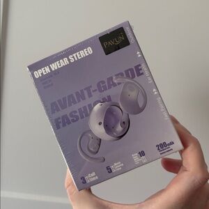 Translation Earphones -144 Languages- new in box - Purple